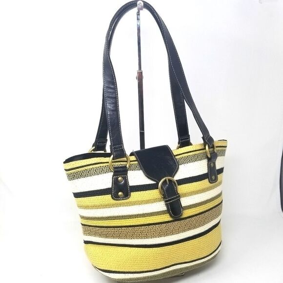 Croft and Barrows Shoulder Bag. - Picture 1 of 13